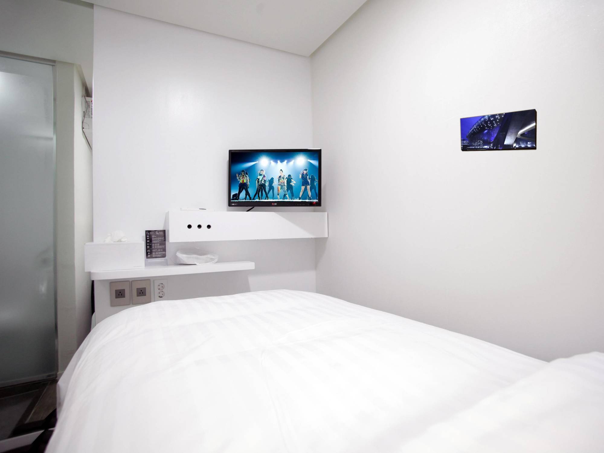 K-Pop Hotel Seoul Tower Bagian luar foto