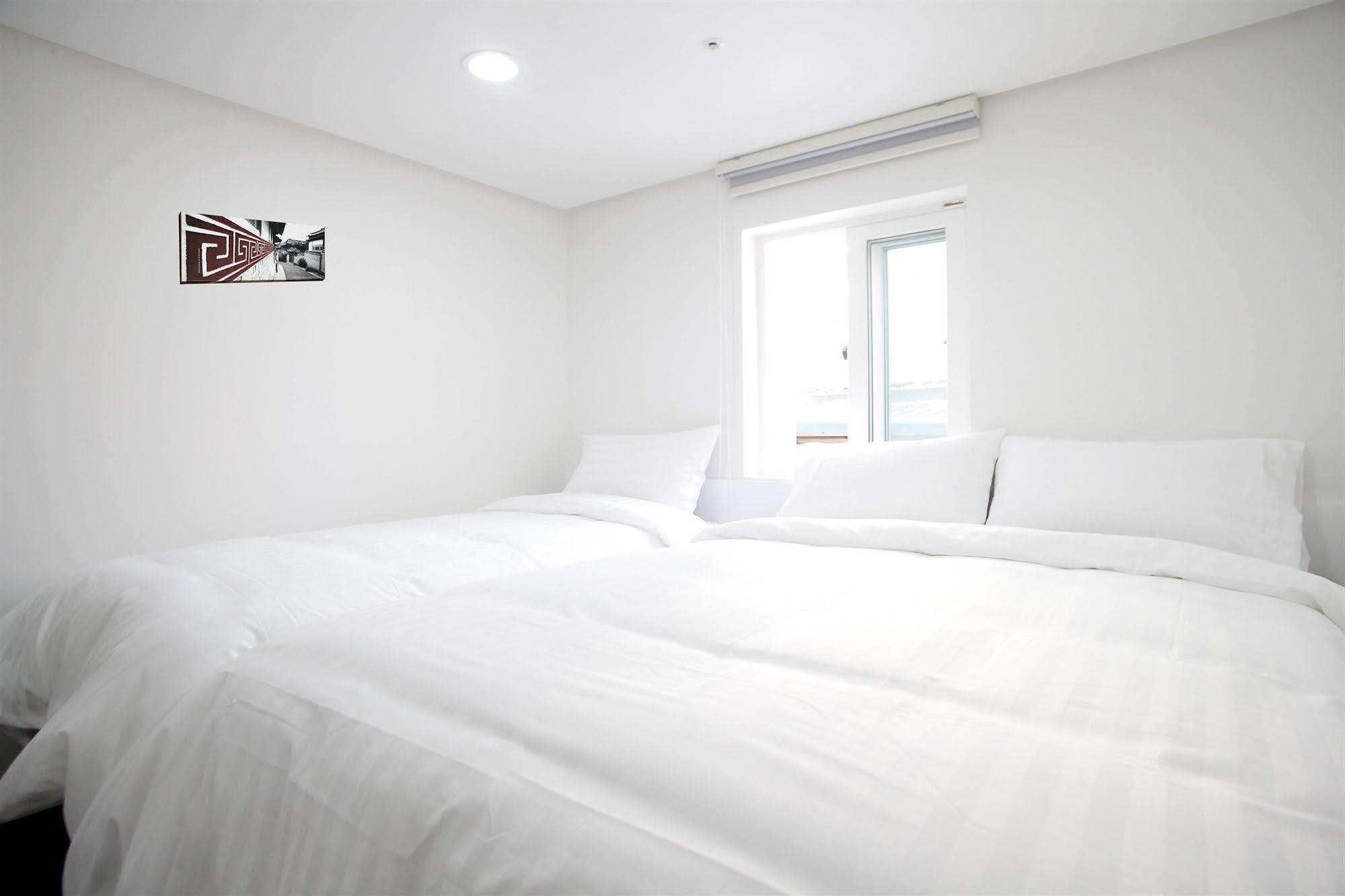K-Pop Hotel Seoul Tower Bagian luar foto